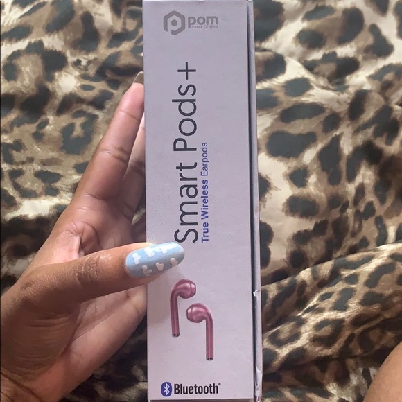 Rose Gold Smart Pods + - Picture 3 of 4